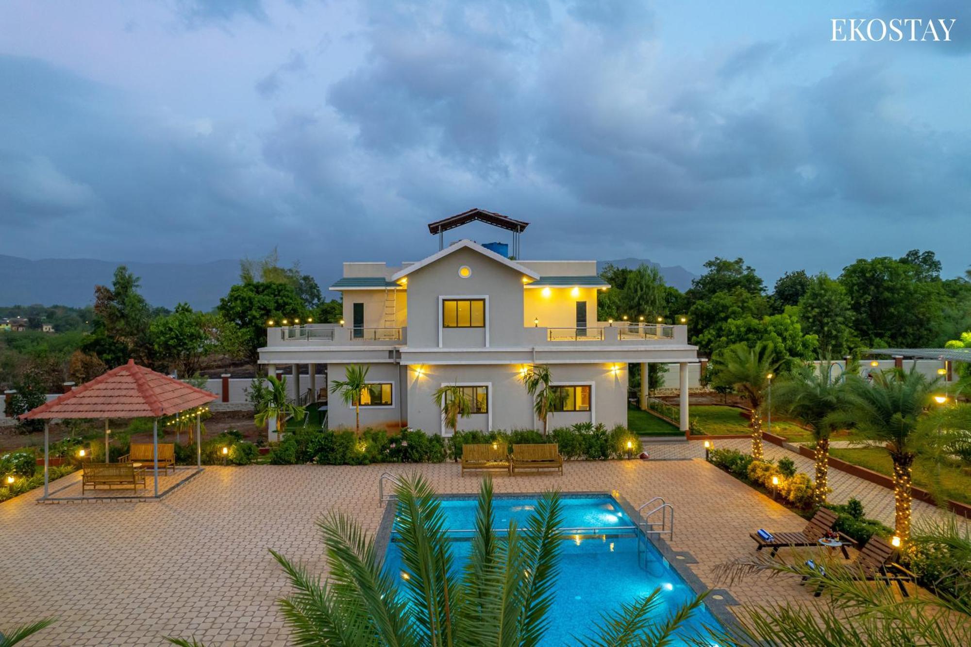 Ekostay Gold Palm Estate I Cricket Turf I Rain Dance I 2 Acre Property Karjat Eksteriør billede
