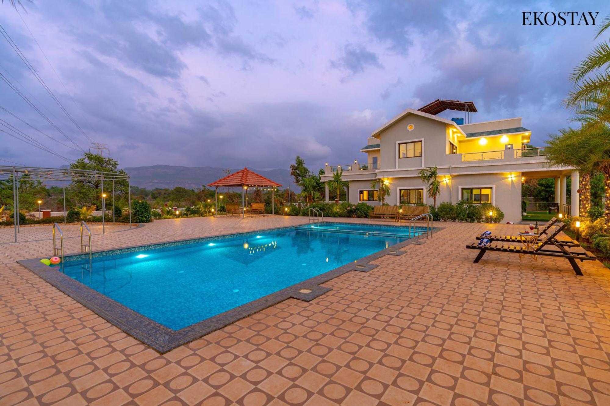 Ekostay Gold Palm Estate I Cricket Turf I Rain Dance I 2 Acre Property Karjat Eksteriør billede