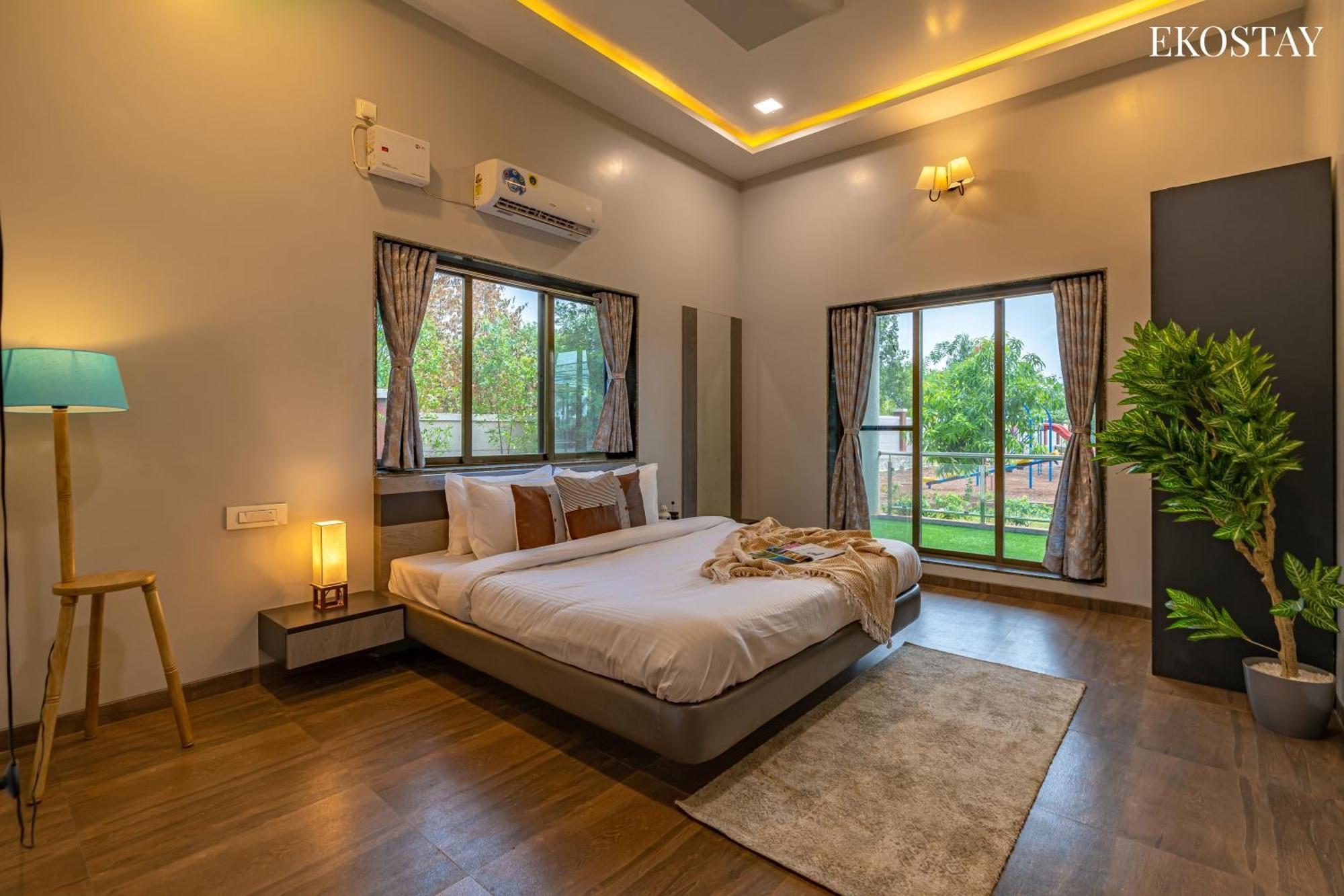 Ekostay Gold Palm Estate I Cricket Turf I Rain Dance I 2 Acre Property Karjat Eksteriør billede