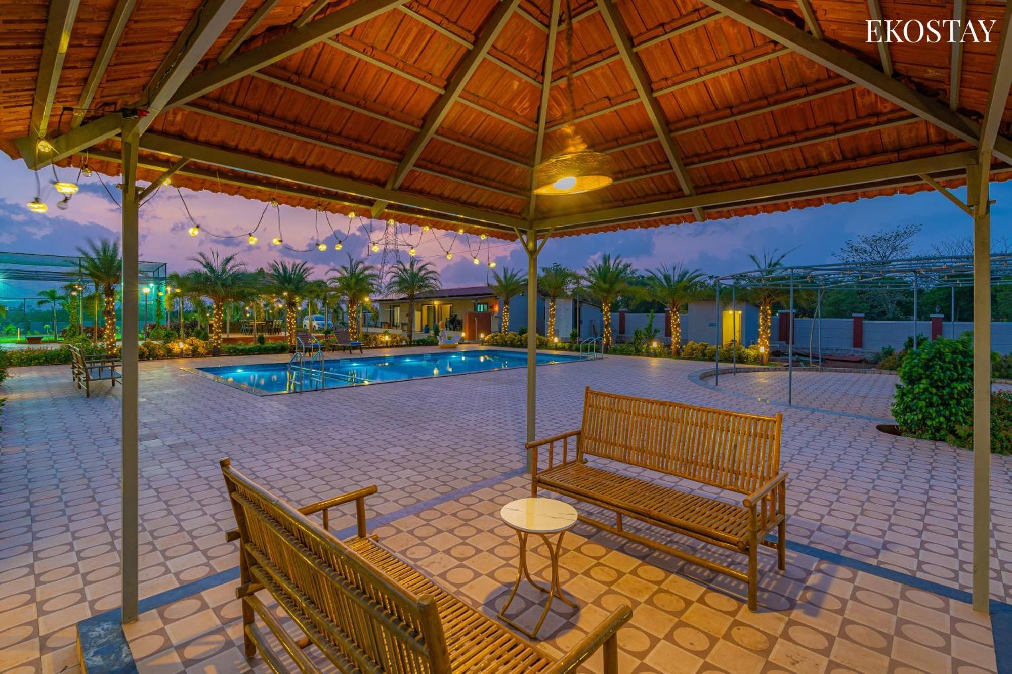 Ekostay Gold Palm Estate I Cricket Turf I Rain Dance I 2 Acre Property Karjat Eksteriør billede
