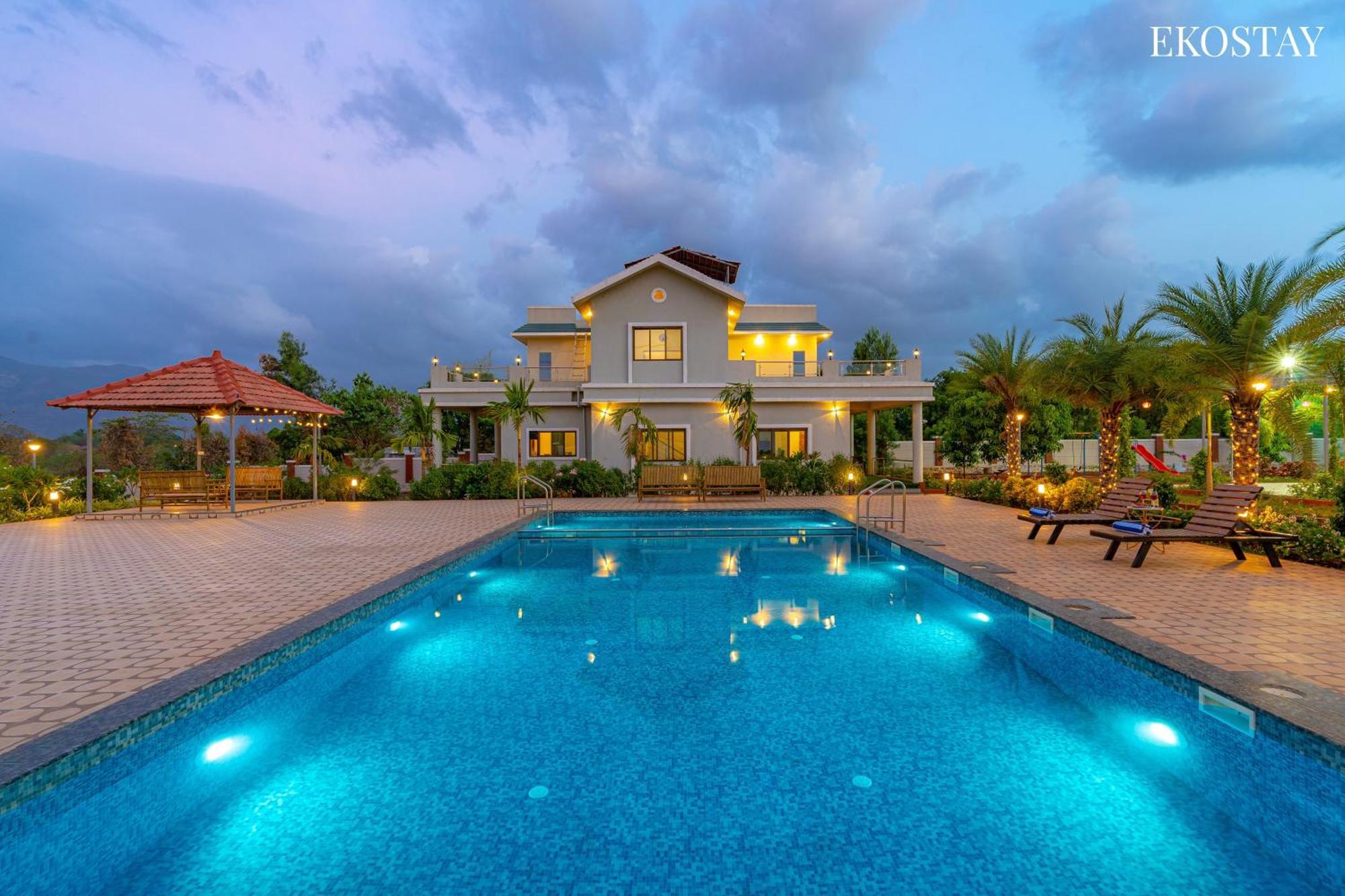 Ekostay Gold Palm Estate I Cricket Turf I Rain Dance I 2 Acre Property Karjat Eksteriør billede