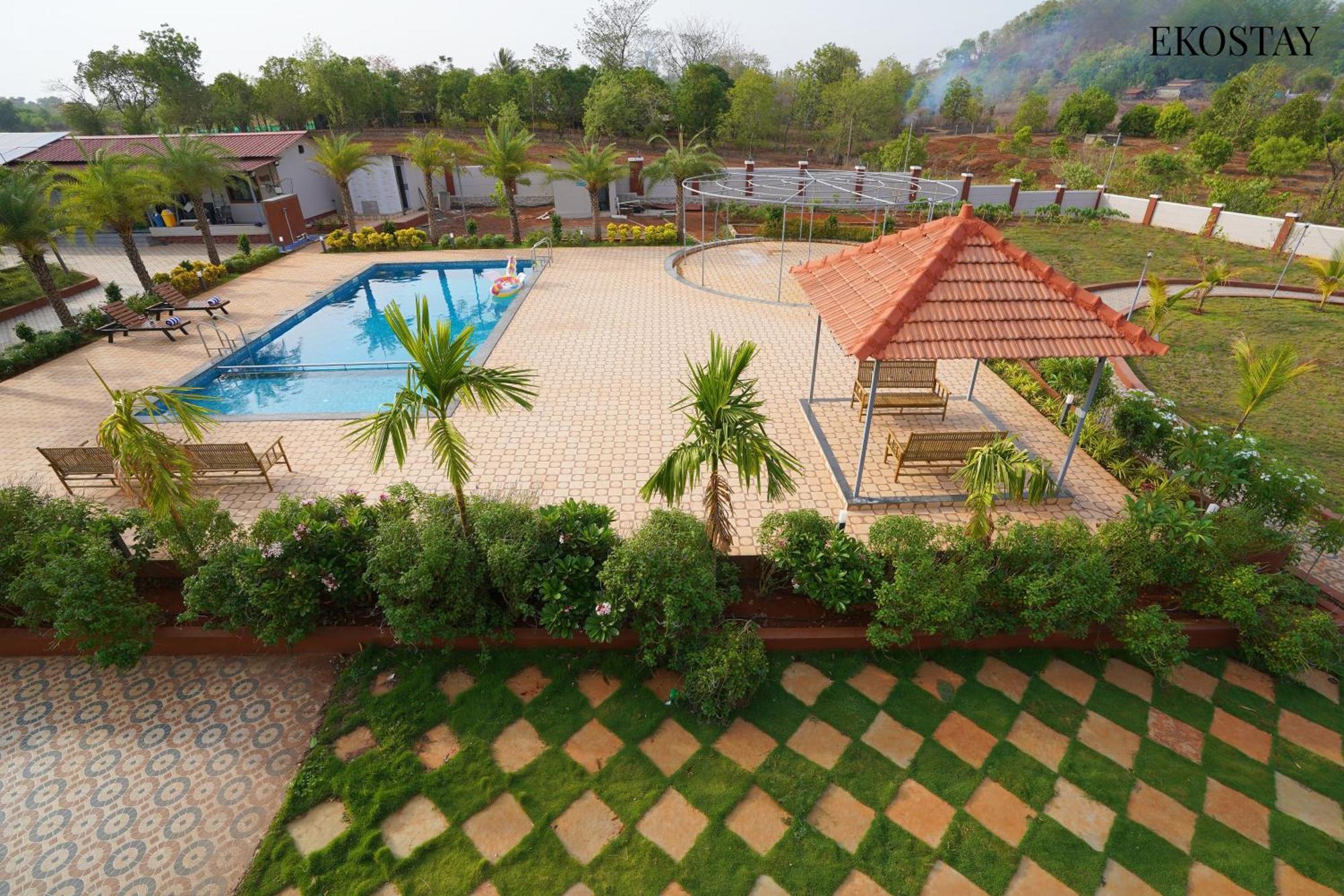 Ekostay Gold Palm Estate I Cricket Turf I Rain Dance I 2 Acre Property Karjat Eksteriør billede